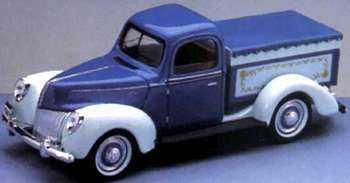 1/18 LOW BED FORD TRUCK BANK