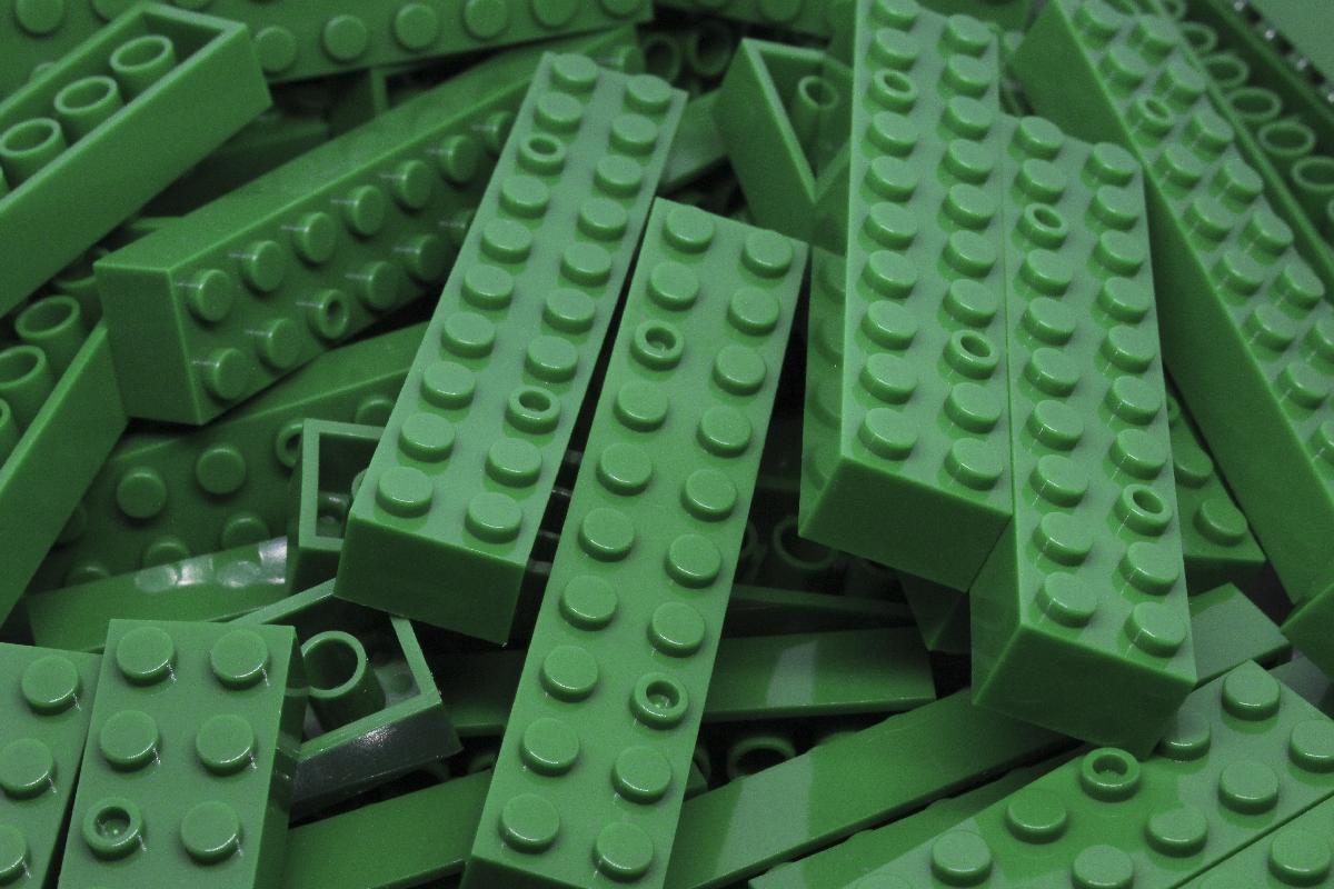 2X10 STUD GREEN BRICK 50 PACK - COMPATIBLE WITH MAJOR BRANDS