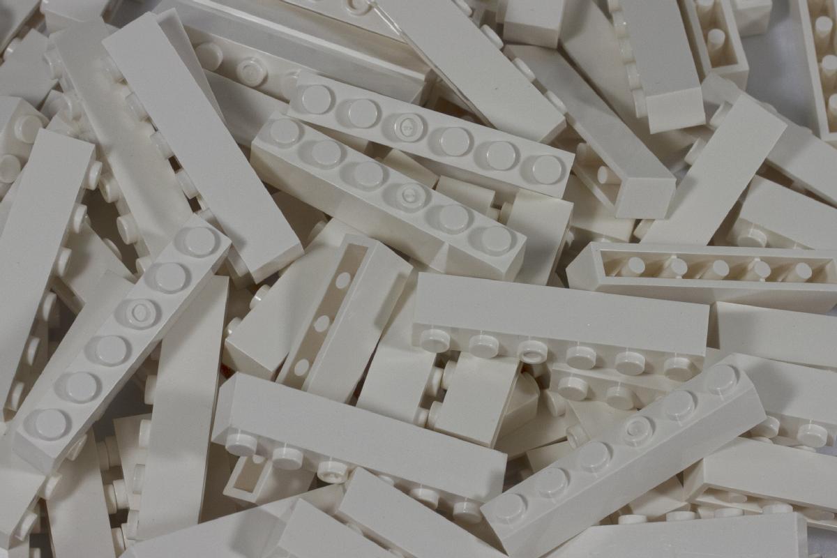  1X6 STUD BRICKS WHITE 100 PACK  - COMPATIBLE WITH MAJOR BRANDS