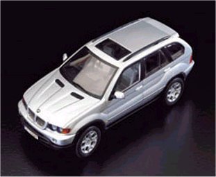1/18 SL 2000 BMW X5