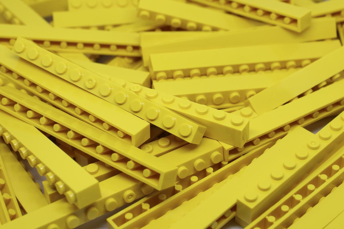 1X12 STUD YELLOW BRICKS 80 PACK - COMPATIBLE WITH MAJOR BRANDS