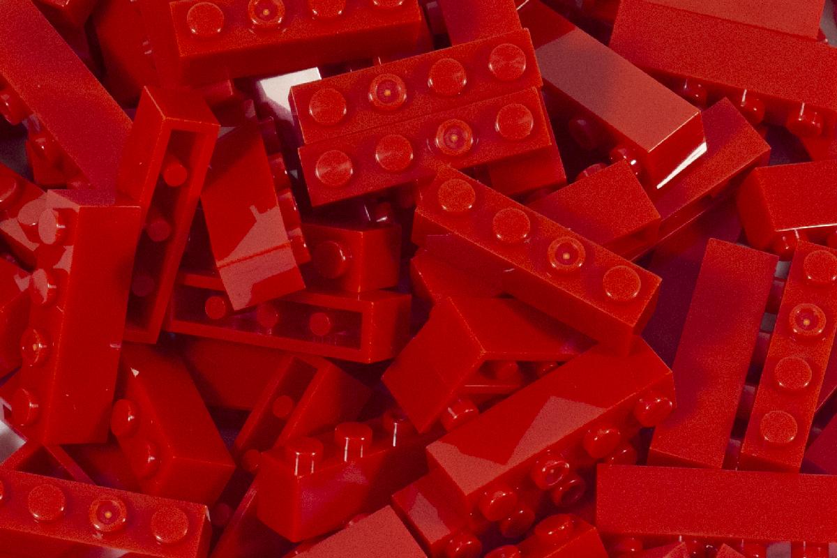 1X4 STUD BRICKS RED 100 PACK - COMPATIBLE WITH MAJOR BRANDS