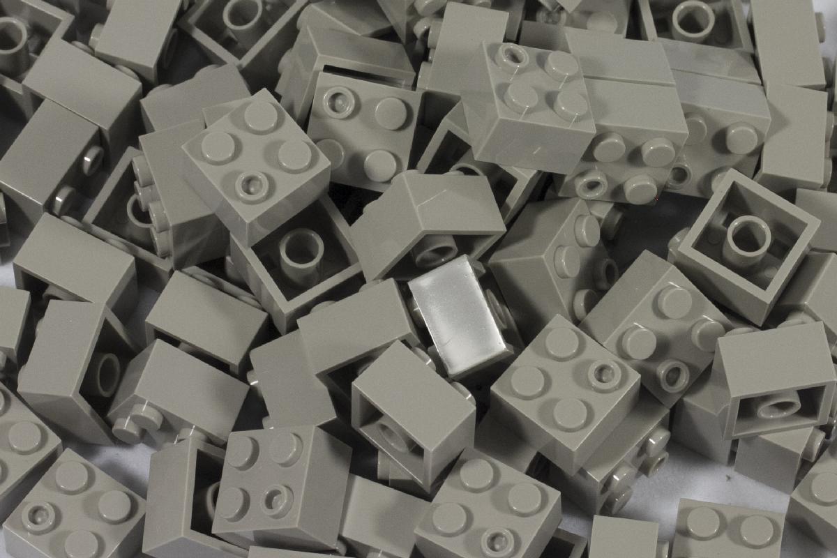 2X2 BRICK LIGHT GRAY 100 PACK - COMPATIBLE WITH MAJOR BRANDS